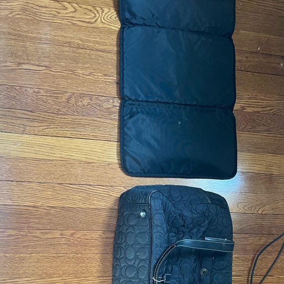 Coach baby bag/ diper bag (diaper pad pictured last is included) - Picture 5 of 5